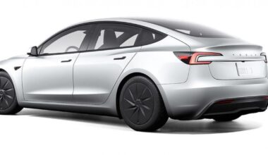 „Tesla“ atsisako prabangos - ar supaprastinti modeliai pakeis Europos vairuotojų įpročius?
