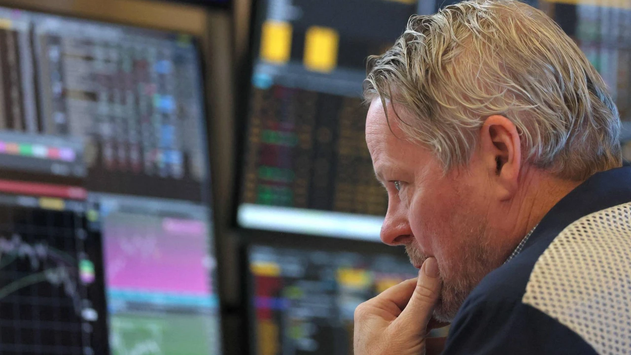 Pasaulio biržos: investuotojai trypčioja laukdami J. Powello pasisakymo - vz.lt