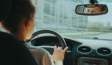 Ekspertas atskleidė, pagal ką šalies gyventojai renkasi naują automobilį ir kada palankus metas jį pirkti