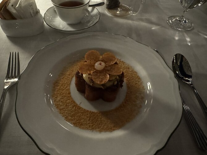 Asmeninio albumo nuotr./„Pain Perdu“ desertas „Jou Jou Brasserie“ restorane