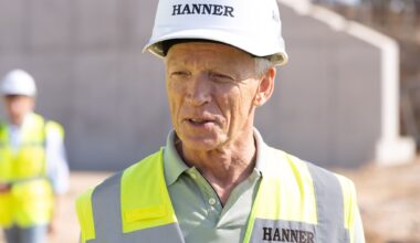 Avulis atskleidė, kada bus uždaromas ir griaunamas pirmasis Vilniaus dangoraižis