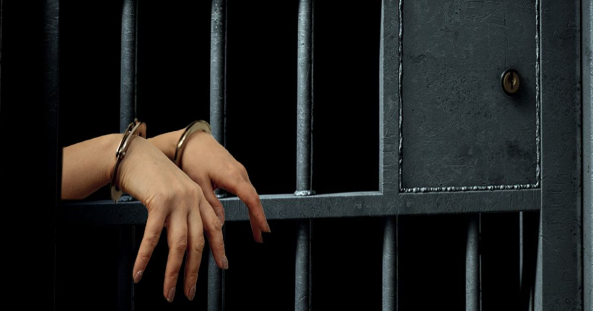 Aukščiausiasis Teismas patvirtino: už sutuoktinio nužudymą klaipėdietei teks kalėti 10 metų - Respublika.lt