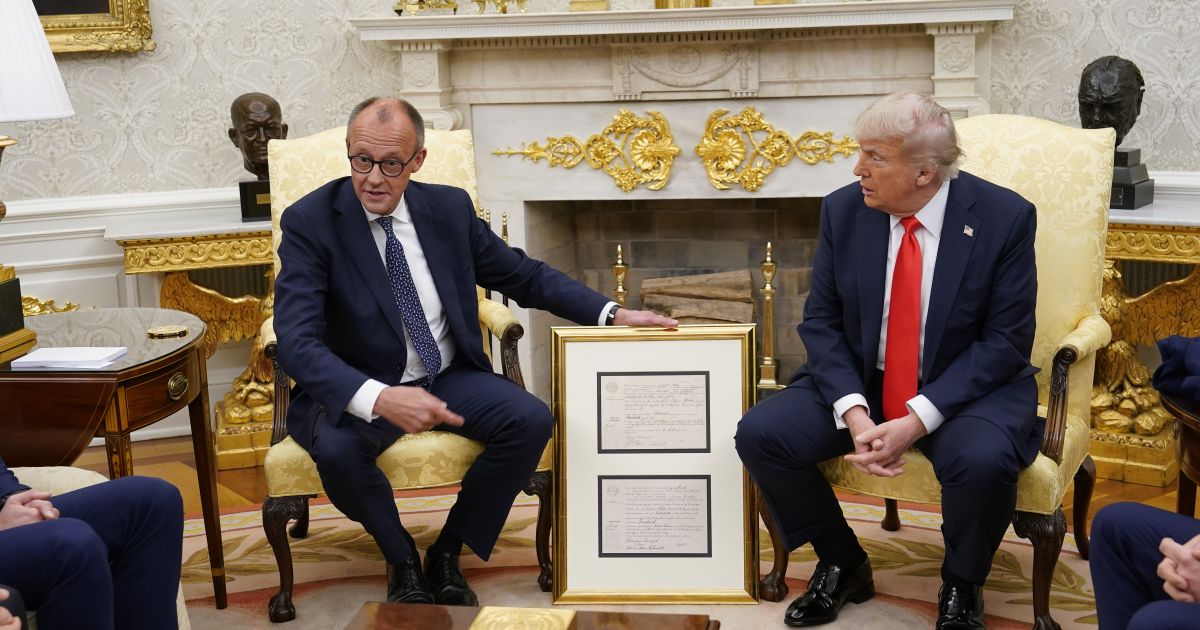 Fridrichas Mercas: JAV era Europoje baigėsi - Respublika.lt