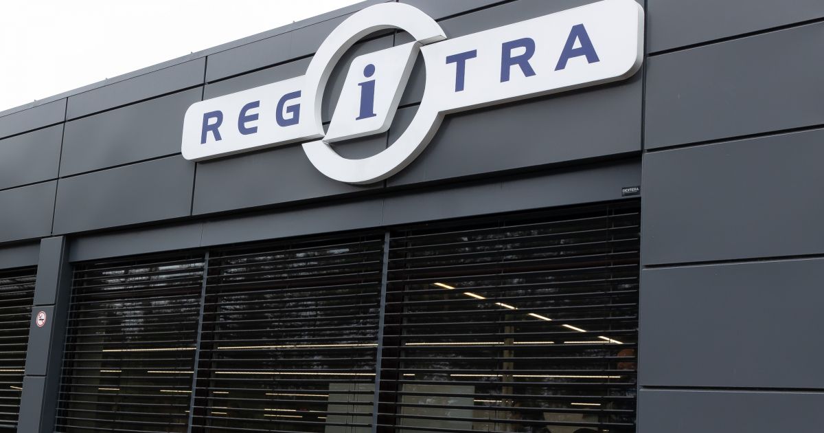 Vilniuje moteris bandė užregistruoti tarptautiniu mastu ieškomą automobilį - Respublika.lt