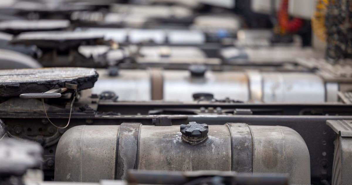 Seimas: laikinai metams mažinama akcizo dedamoji dyzelinui ir daliai kitų kuro rūšių - Respublika.lt