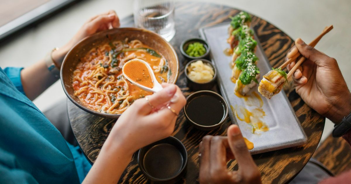 Dėl šiurkščių pažeidimų sustabdyta restorano veikla - Respublika.lt