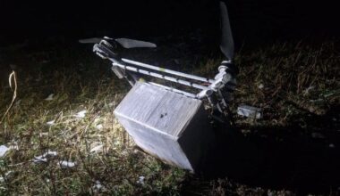 Šalčininkų rajone pasieniečiai nutupdė kontrabandą skraidinusį droną - Respublika.lt