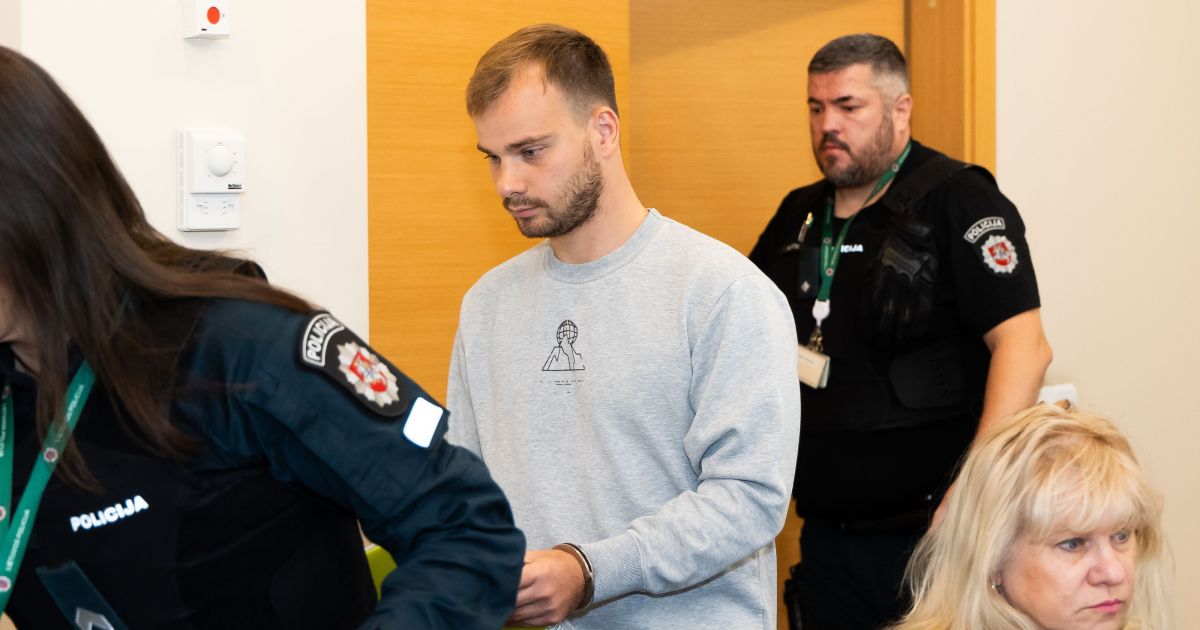 Trečia byla: buvusį moksleivių karjeros vedlį vėl nuteisė už berniukų tvirkinimą - Respublika.lt