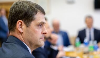 Seimas imasi svarstyti siūlymą nuo 2028-ųjų išslaptinti buvusius KGB bendradarbius - Respublika.lt