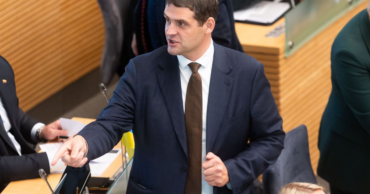 Žemaitaitis nepasiduoda dėl buvusių KGB bendradarbių: siūlo išslaptinti nuo 2028 metų - Respublika.lt