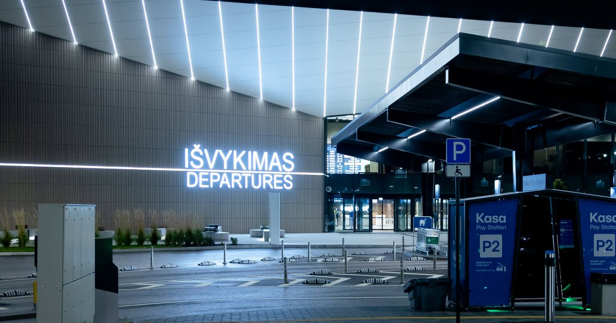 Dėl prastų oro sąlygų sutriko Vilniaus oro uosto veikla: paveikta per 1,3 tūkst. keleivių - Respublika.lt