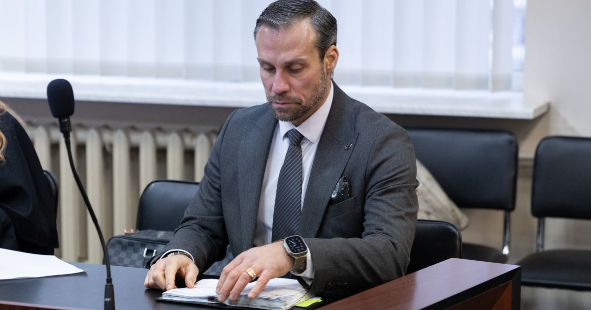 Šokėjas Kandelis nuteistas dėl išpuolio kelyje, apribota jo laisvė - Respublika.lt