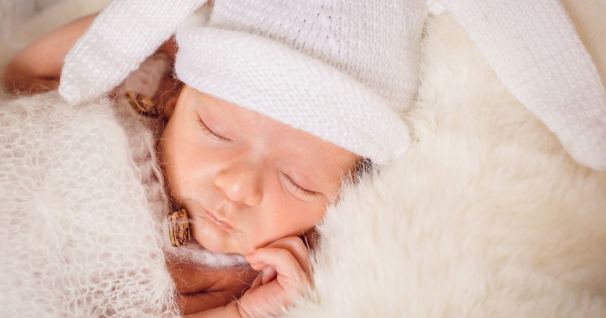 Moteris, kuri po gimimo ligoninėje buvo sukeista, sulauks beveik milijono eurų kompensacijos - Respublika.lt