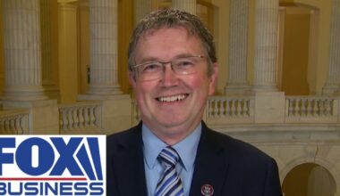 „Šaltojo karo reliktas": respublikonas Massie pateikė JAV išstojimo iš NATO įstatymo projektą - Respublika.lt