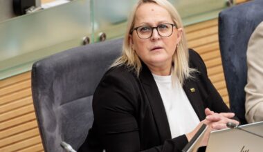 Girskienė apie posėdžių salę palikusią opoziciją: jie tiesiog veidmainiauja - Respublika.lt