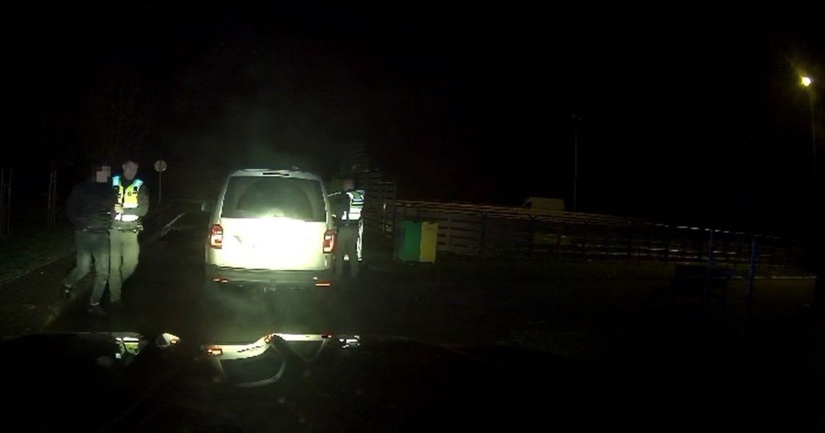 Nuo pasieniečių sprukusiam girtam kazachui kelią užtvėrė mažeikiškiai - Respublika.lt