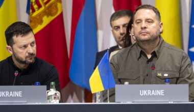 Andrijus Jermakas ir toliau dirba - Respublika.lt