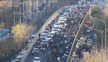 Izraelio žvalgybos agentūra „Mossad“ papylė žibalo į ugnį – kreipėsi į protestuojančius iraniečius