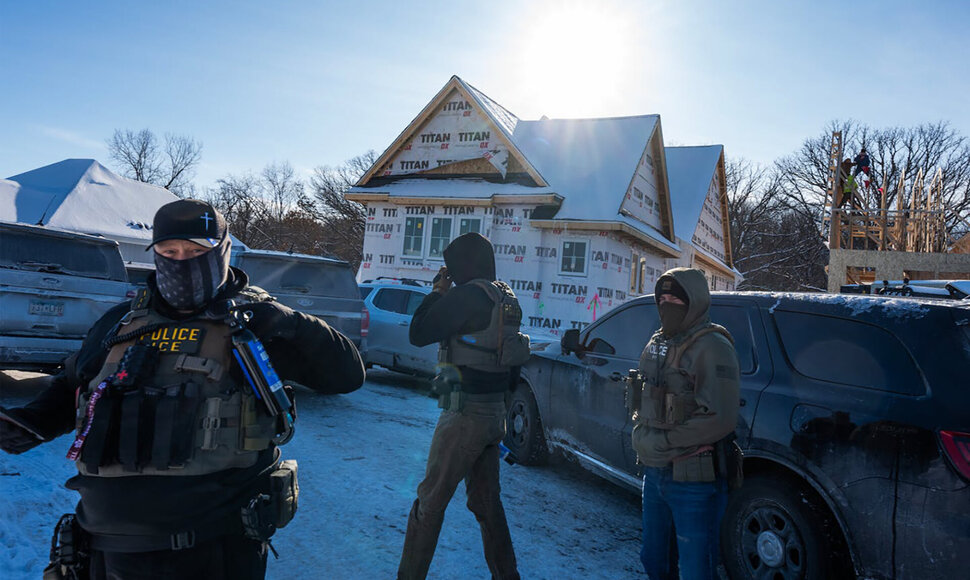 Richard Tsong-Taatarii / ZUMAPRESS.com