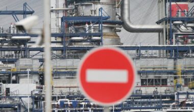 Smūgiavo JAV sankcijos: Rusijos nafta atpigo iki 34 JAV dolerių