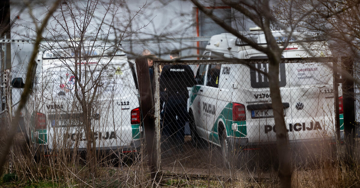 Atskirai gyvenančią žmoną ir kitą vyrą kraupiai užpuolęs sutuoktinis bus teisiamas