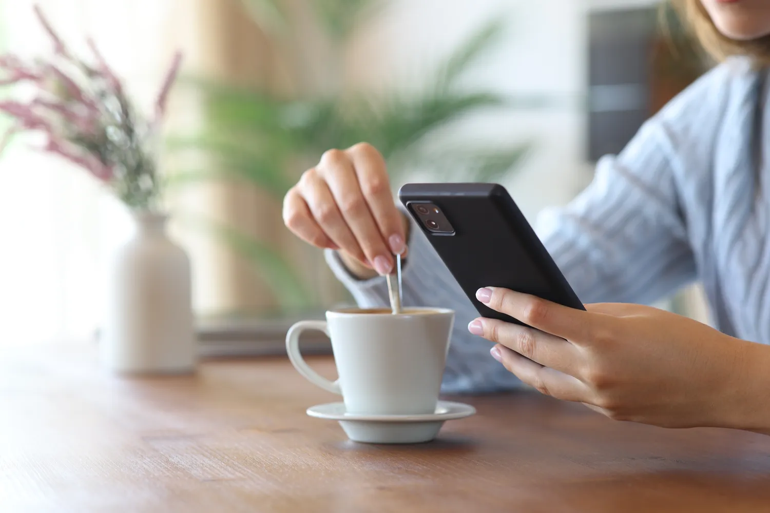 Telefonas sensta greičiau, tačiau tai ne dėl baterijos