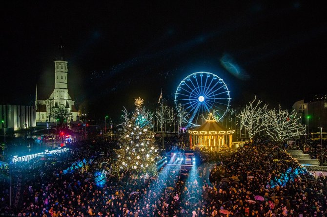 Liubov Yarmoshenko nuotr./Šiaulių Kalėdų eglės įžiebimas