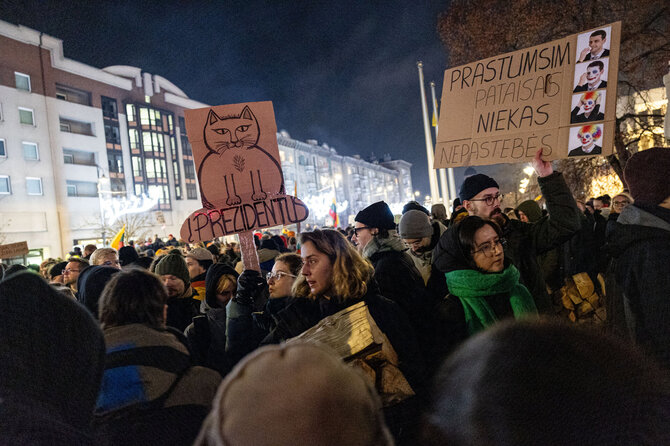 Pauliaus Peleckio / BNS nuotr./Trečiadienio protestas „Šalin rankas nuo laisvo žodžio!“