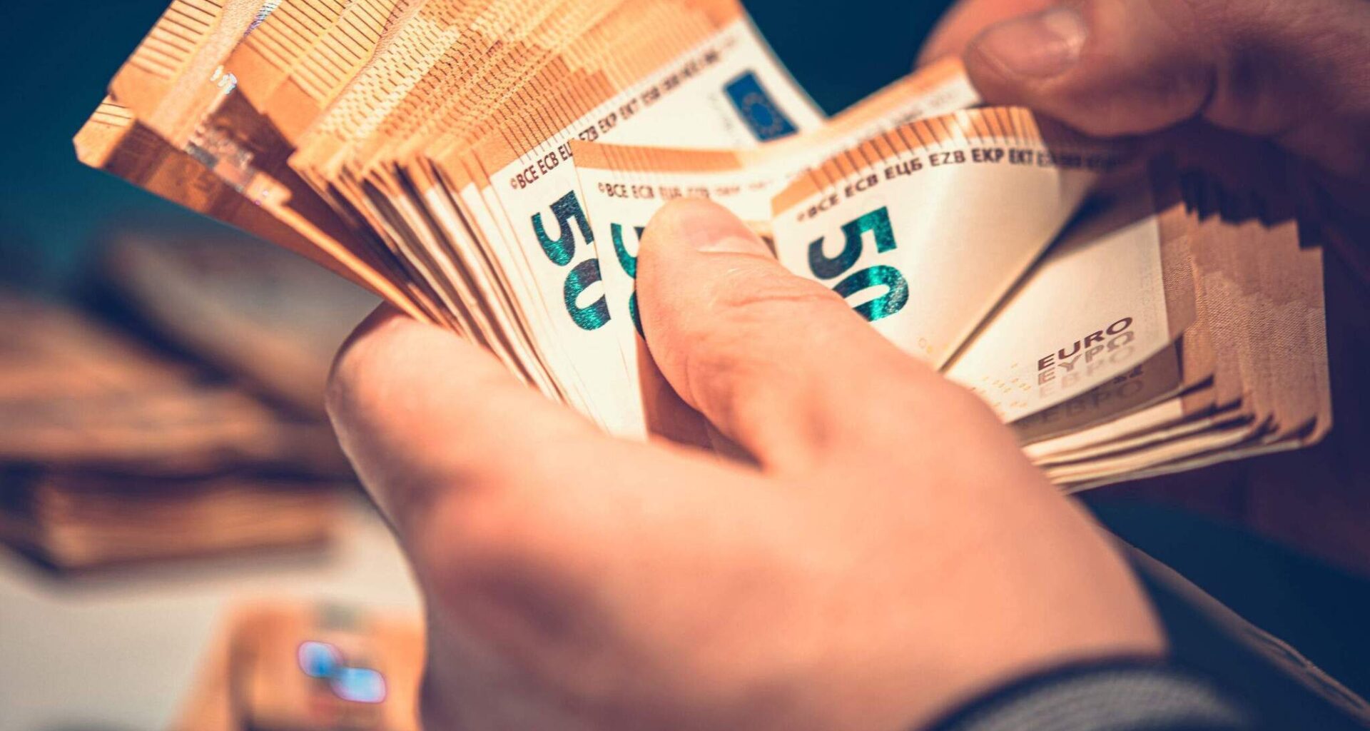 Lapkričio algų rekordas: didžiausią vidutinį atlyginimą mokėjo žemės ūkio įmonė