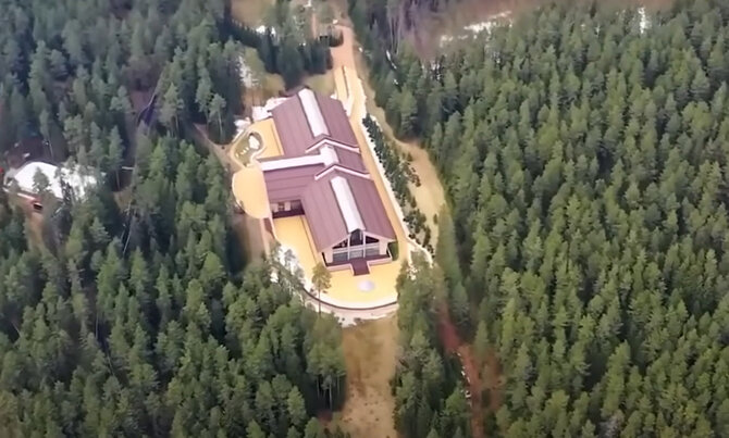 Stop kadras/Vladimiro Putino rezidencija Valdajuje