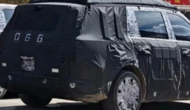 „Xiaomi“ meta visus resursus į elektrinius automobilius, netrukus galime sulaukti dar trijų modelių