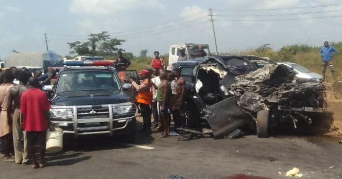 Po tragiškos avarijos Nigerijoje – kaltinimai Anthony Joshua vairuotojui