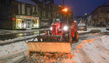 Iki 213 km/h siekę vėjo gūsiai šluoja Europą: šalyse – chaosas