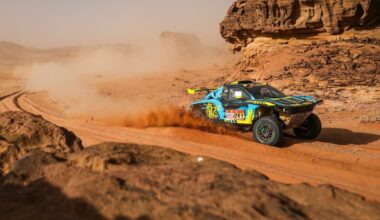 Beprotiška: kinų ekipažas Dakaro ralyje per vieną etapą surinko net 8 baudas