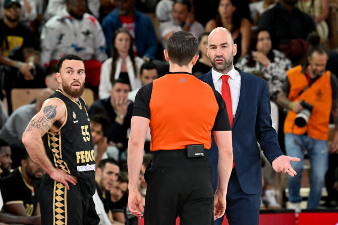 Vida Press nuotr./Mike'as Jamesas (kairėje) ir Vassilis Spanoulis (dešinėje)