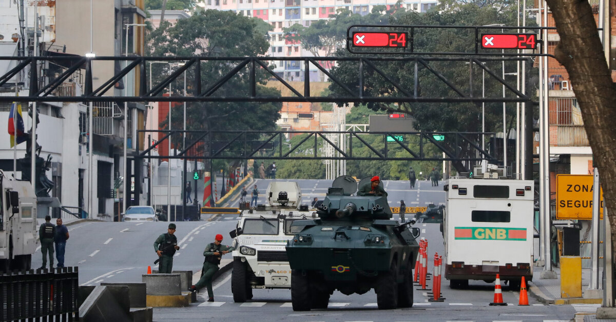 Venesuela. Netoli Venesuelos prezidento rūmų aidėjo šūviai: paaiškėjo, kas iš tiesų įvyko
