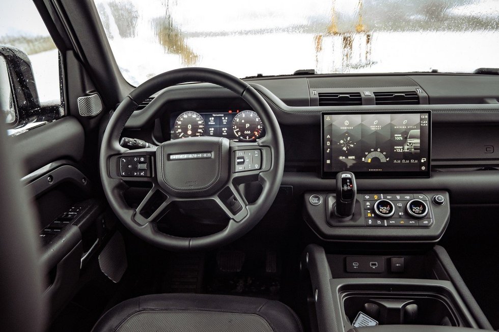 Land Rover Defender 130 (nuotr. Aivaras Grigelevičius)