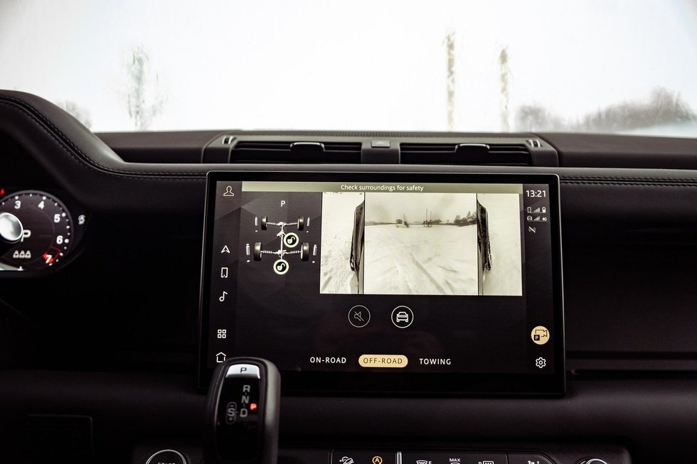 Land Rover Defender 130 (nuotr. Aivaras Grigelevičius)