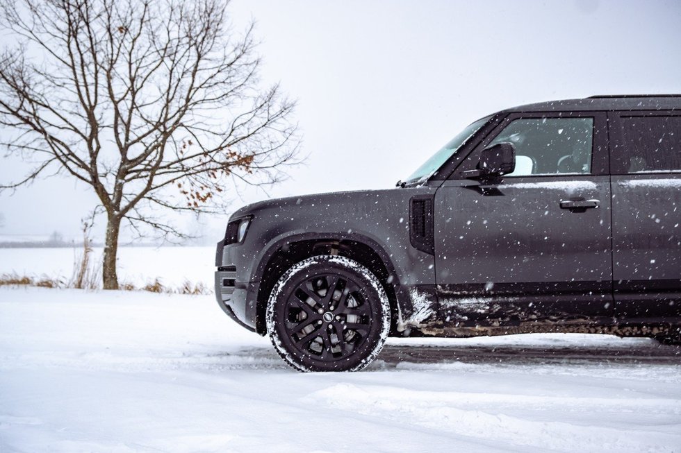 Land Rover Defender 130 (nuotr. Aivaras Grigelevičius)