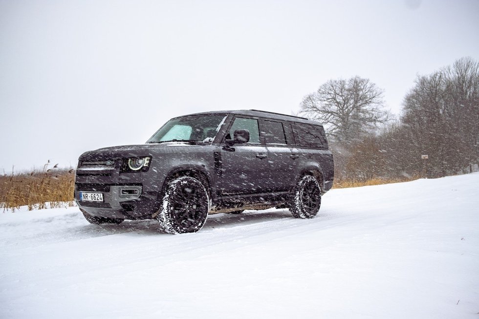 Land Rover Defender 130 (nuotr. Aivaras Grigelevičius)