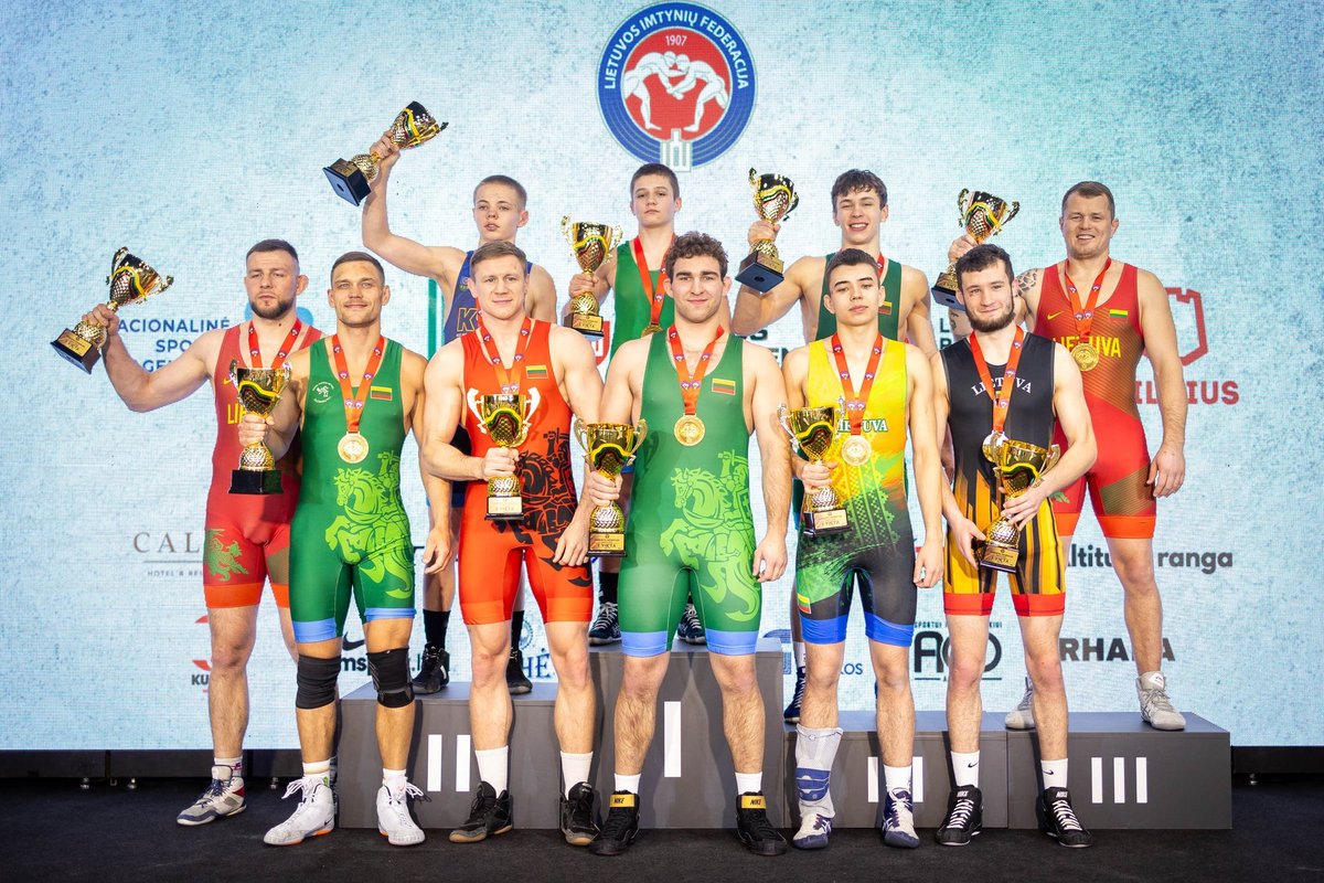 Vilniuje nugriaudėjo jubiliejinis imtynių čempionatas