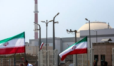 Rusija pasiruošusi evakuoti 400 rusų darbuotojų iš atominės elektrinės Irane