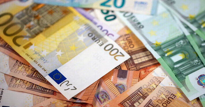 Euro zonos bankų skolinimo namų ūkiams metinis augimas gruodį spartėjo iki 3 proc. | Verslas