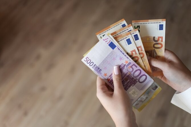 Shutterstock nuotr./Pinigai