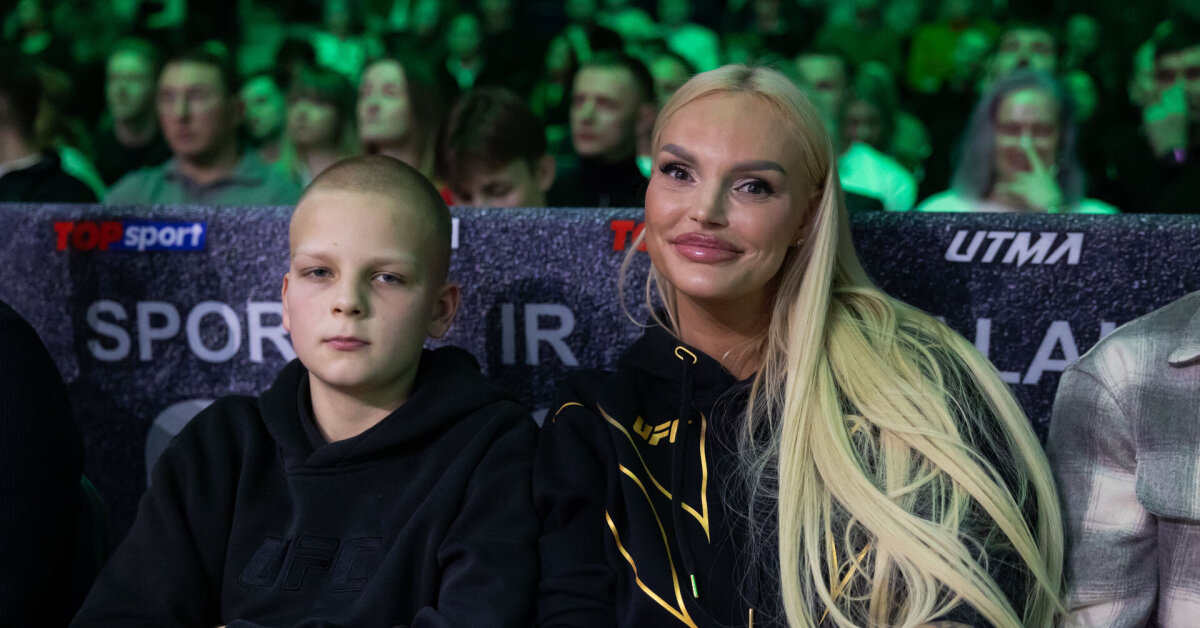 UTMA tribūnoje – senokai viešumoje matyta Vita Jakutiene: kompaniją palaikė sūnus | Vardai