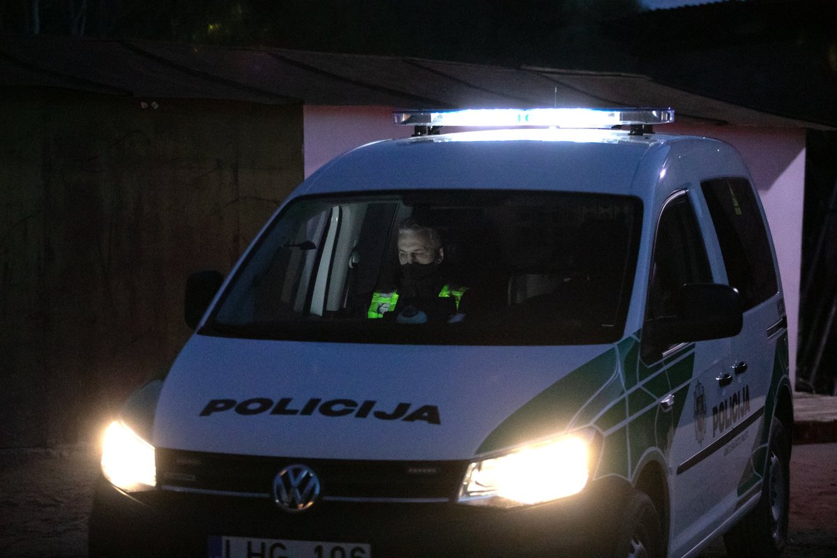 Jonavoje po sprogimo laiptinėje pasklido parako kvapas