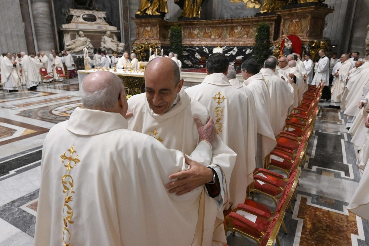 Leonas XIV ragino kardinolus išklausyti seksualinio išnaudojimo aukas