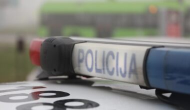 Avarija Kaune: susidūrė 2 automobiliai, tarp nukentėjusių – kūdikis