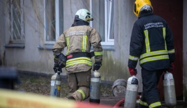 Vilniaus centre užsiliepsnojo namas - Delfi