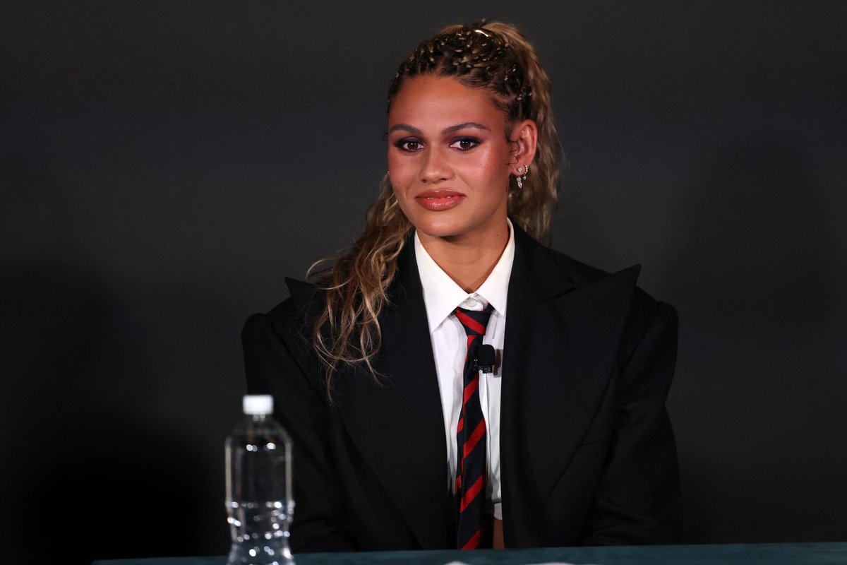 NBA legendos dukra Rodman tapo brangiausia futbolo žaidėja